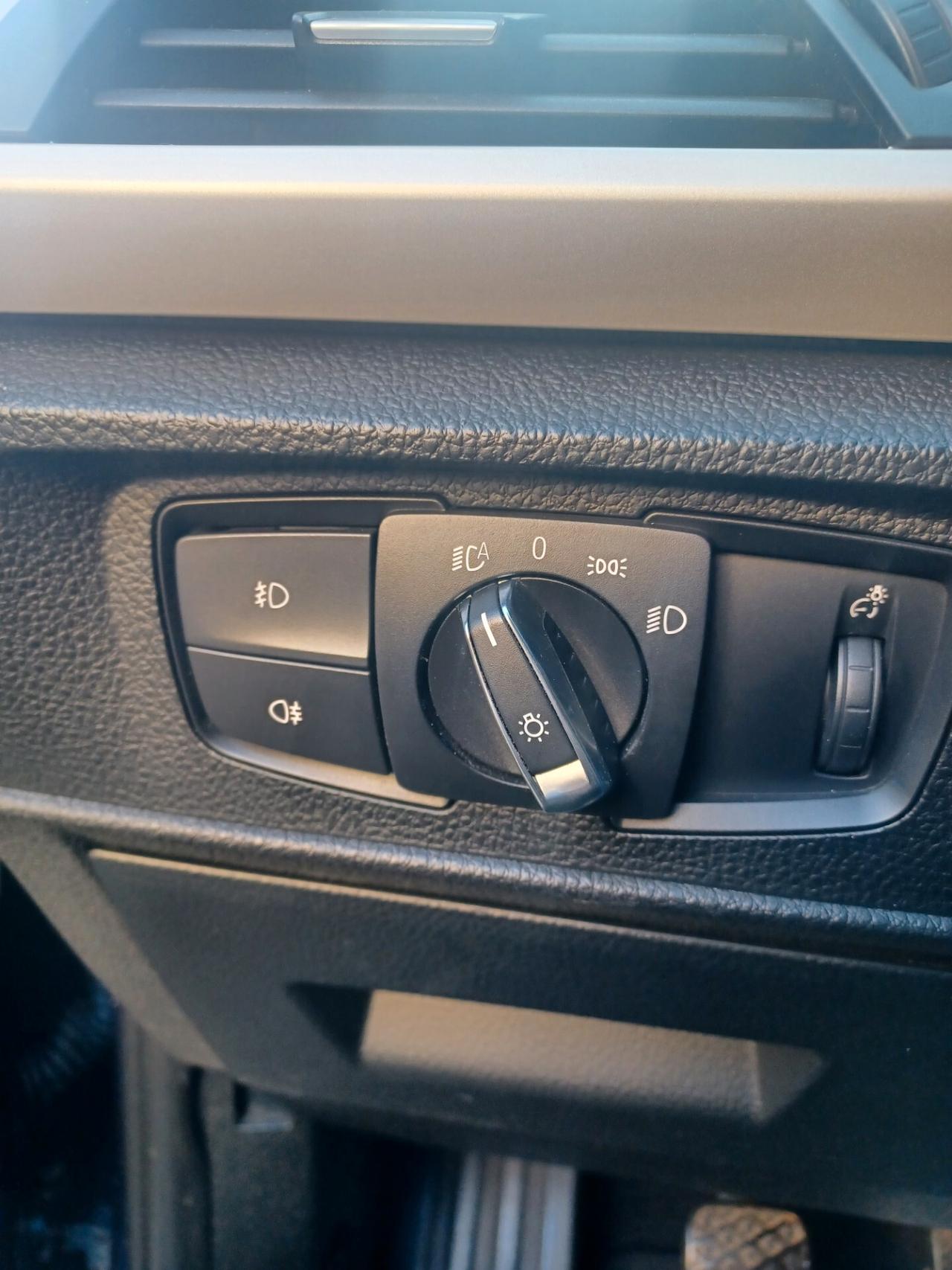 Bmw 116 d Urban LED BIXENO ANNO 2015