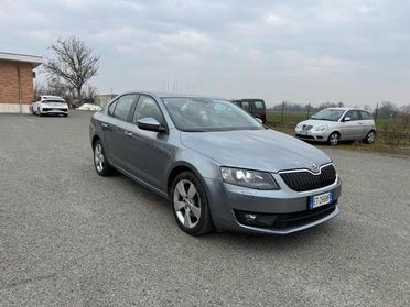 SKODA Octavia 1.6 TDI CR 105 CV DSG Elegance