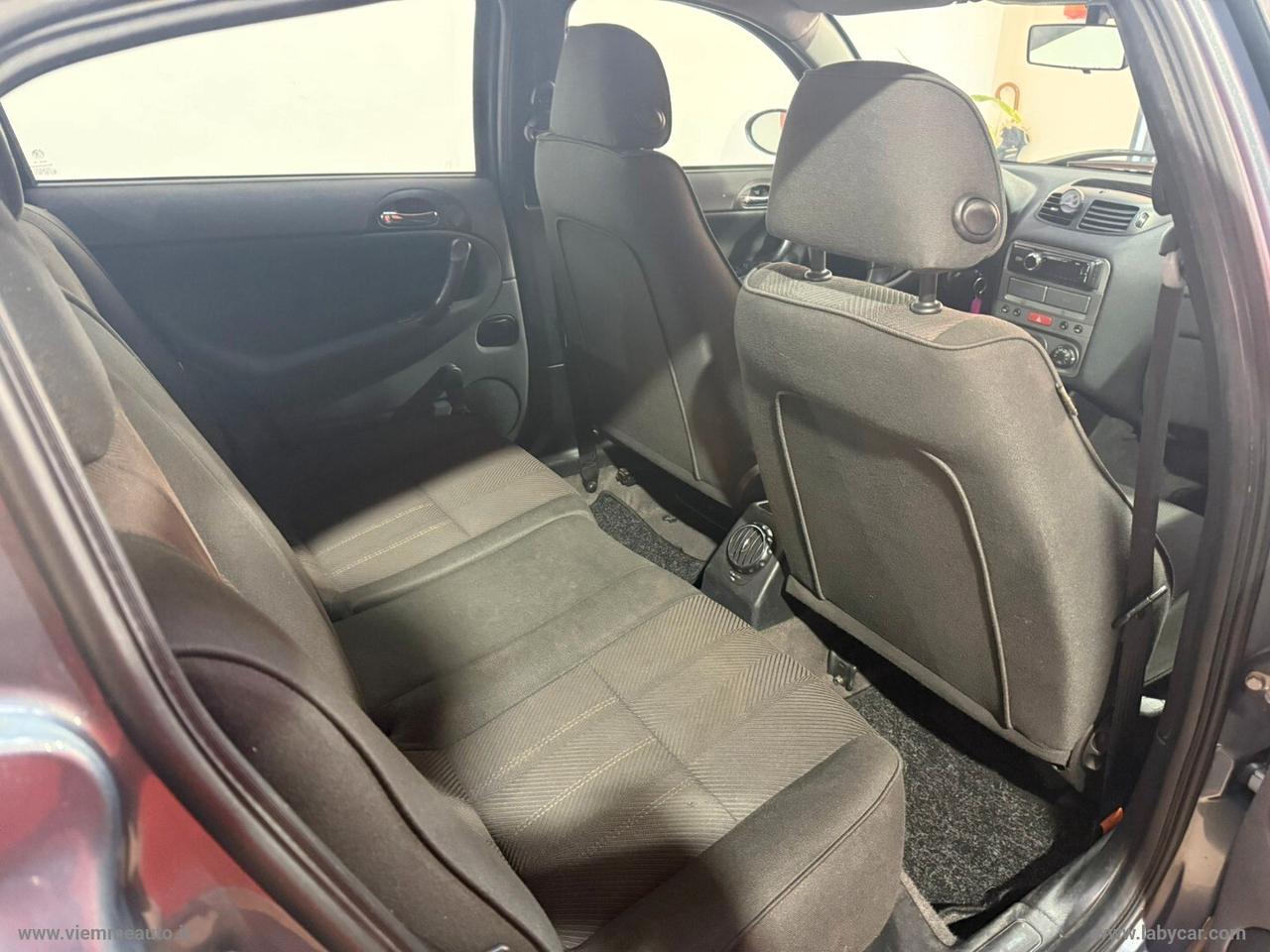 Alfa Romeo 147 1.9 JTD (115 CV) cat 5p. Distinctive