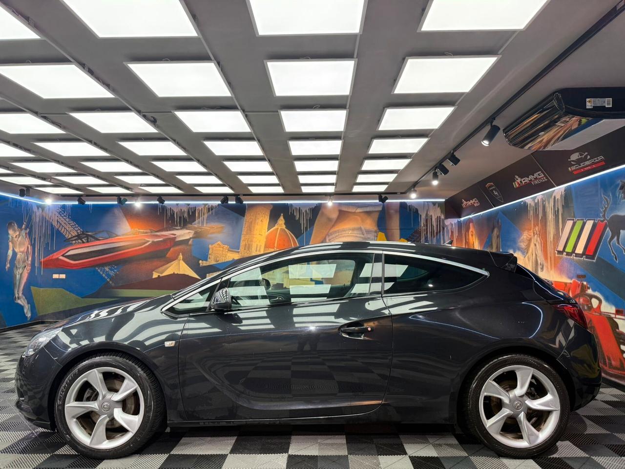 Opel Astra GTC 2.0 CDTI 165CV S&S 3 porte Cosmo S (271)