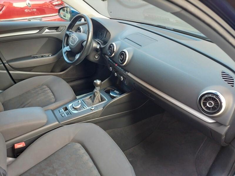 Audi A3 SPB 1.6 TDI clean diesel Attraction
