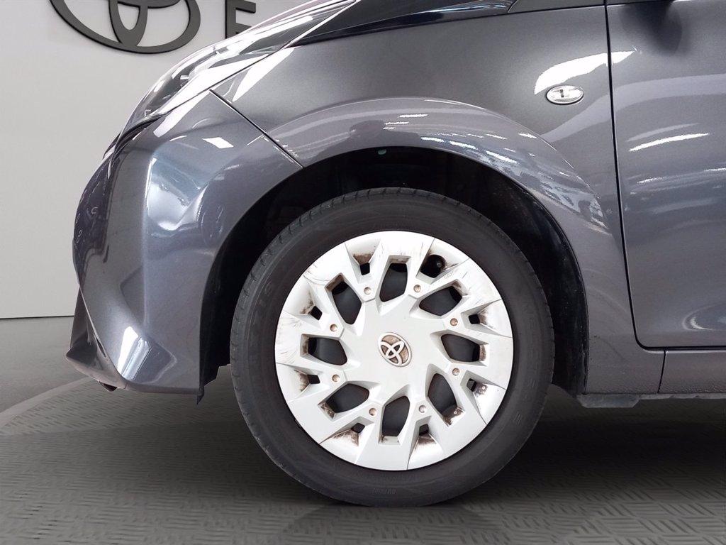 TOYOTA Aygo 5p 1.0 x-play 72cv del 2021