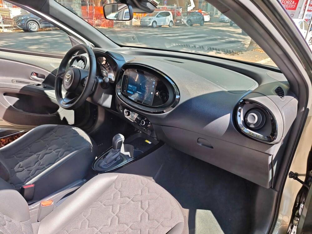 Toyota AYGO X 1.0 LOUNGE AUTOMATICA UNIPRO'