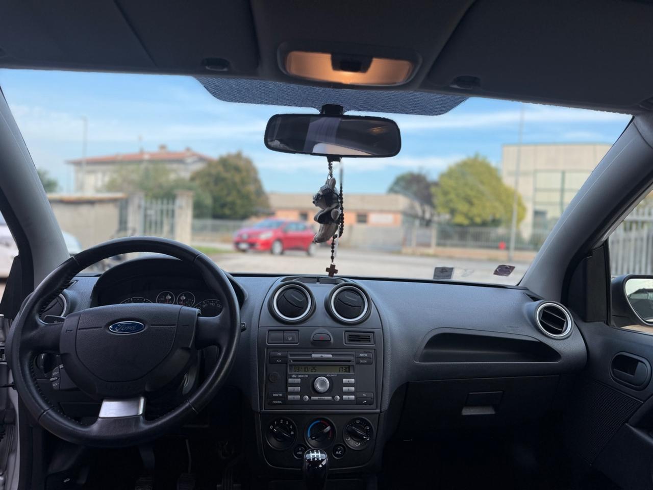 Ford Fiesta 1.2 16V 5p. Ghia