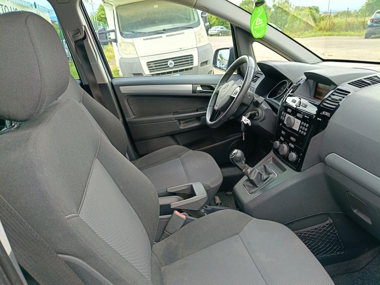 Opel Zafira 1.6 benzina 7 POSTI