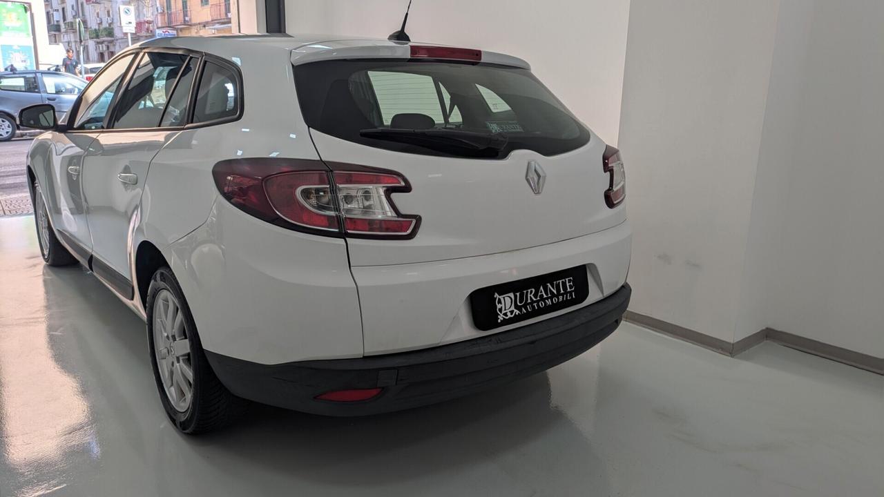 Renault Megane Mégane 1.5 dCi 110CV SporTour Attractive