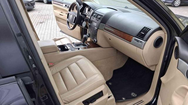 VOLKSWAGEN Touareg 2.5 R5 TDI