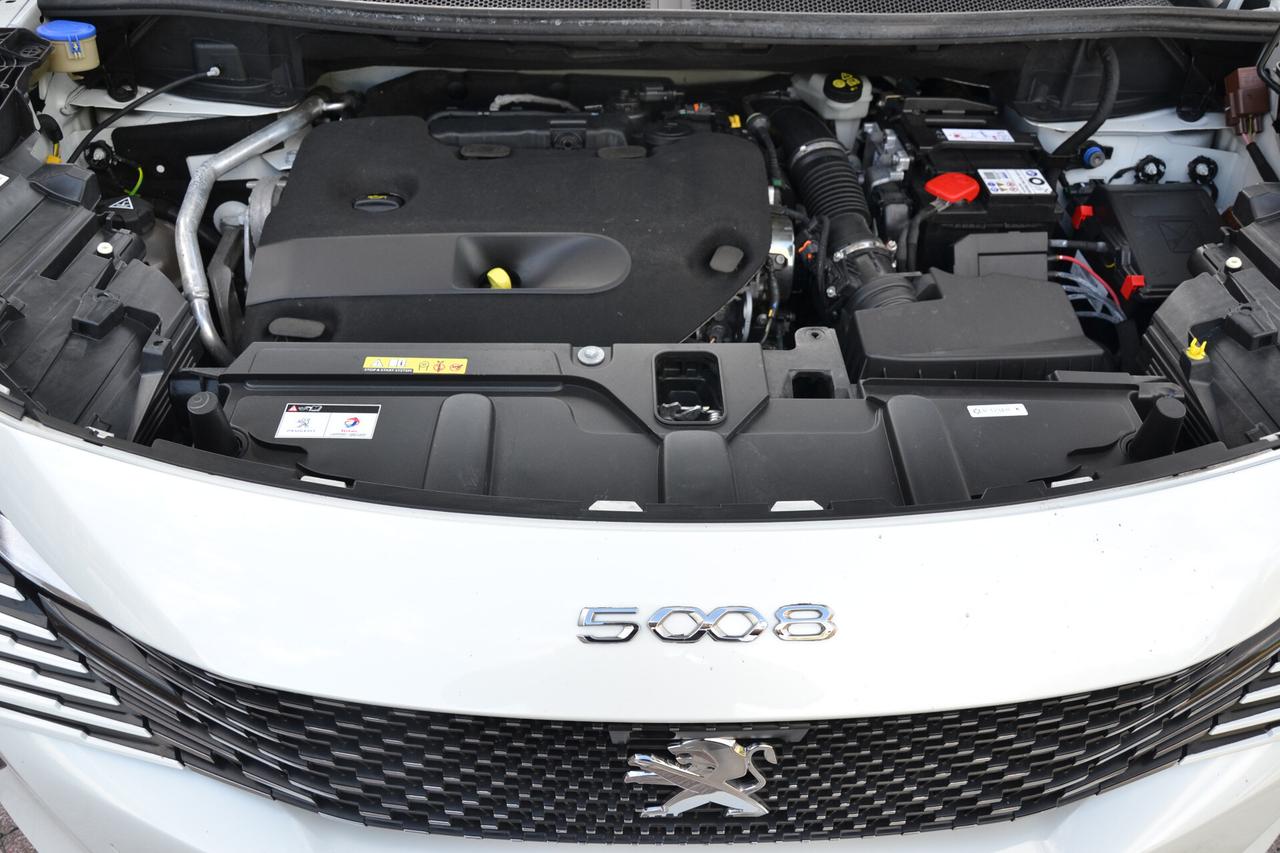 Peugeot 5008 2.0 BlueHDi 180CV EAT8 GT-PACK 7POSTI **PREZZO VER