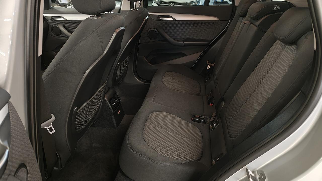 Bmw X1 xDrive18d Business