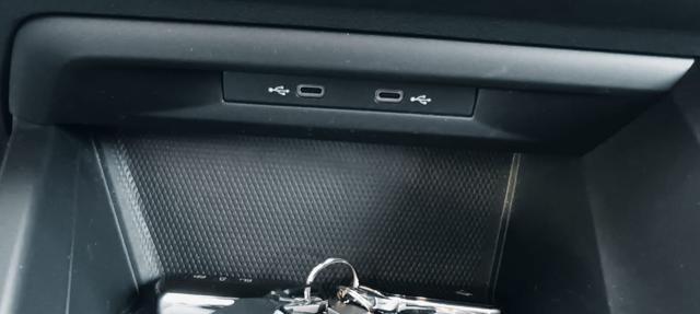 VOLKSWAGEN Golf 1.0 TSI EVO Life..anche per neopatentati