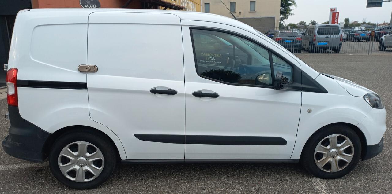 Ford Transit Courier 1.5 TDCi 75CV Van Trend
