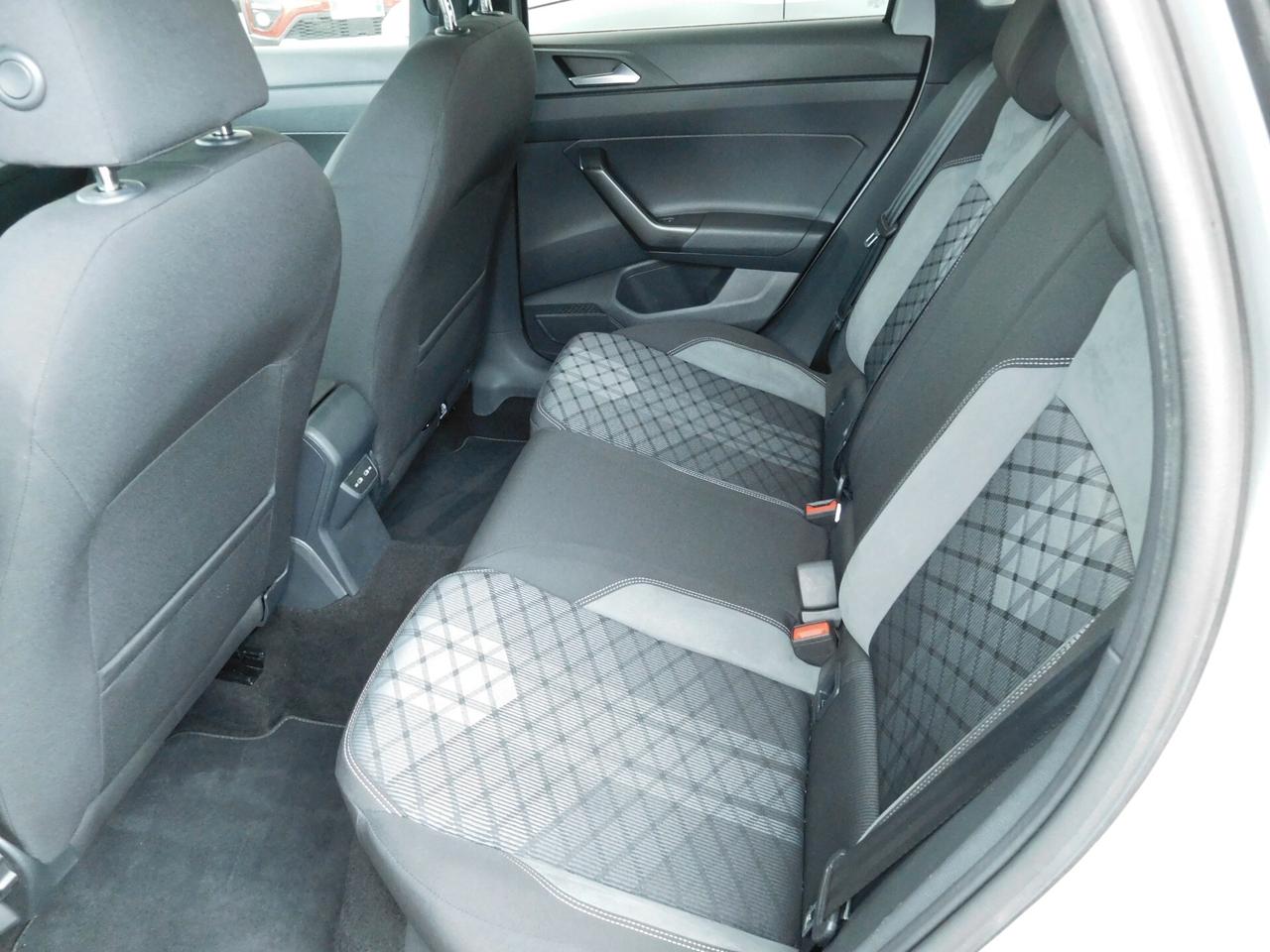 Volkswagen Taigo 1.0 TSI 110 CV R-Line