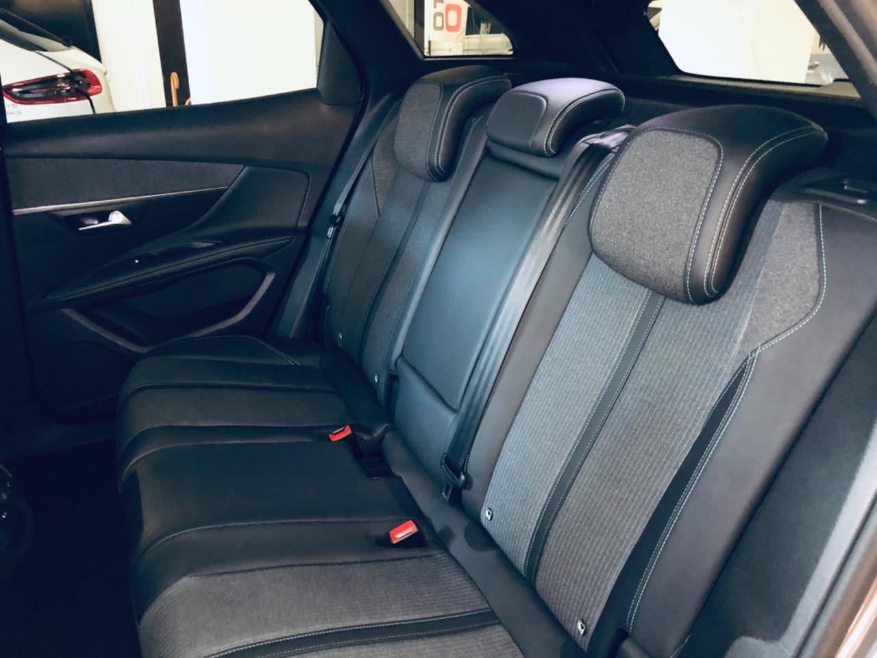 Peugeot 3008 1.5 HDI ALLURE PELLE-TELECAMERA