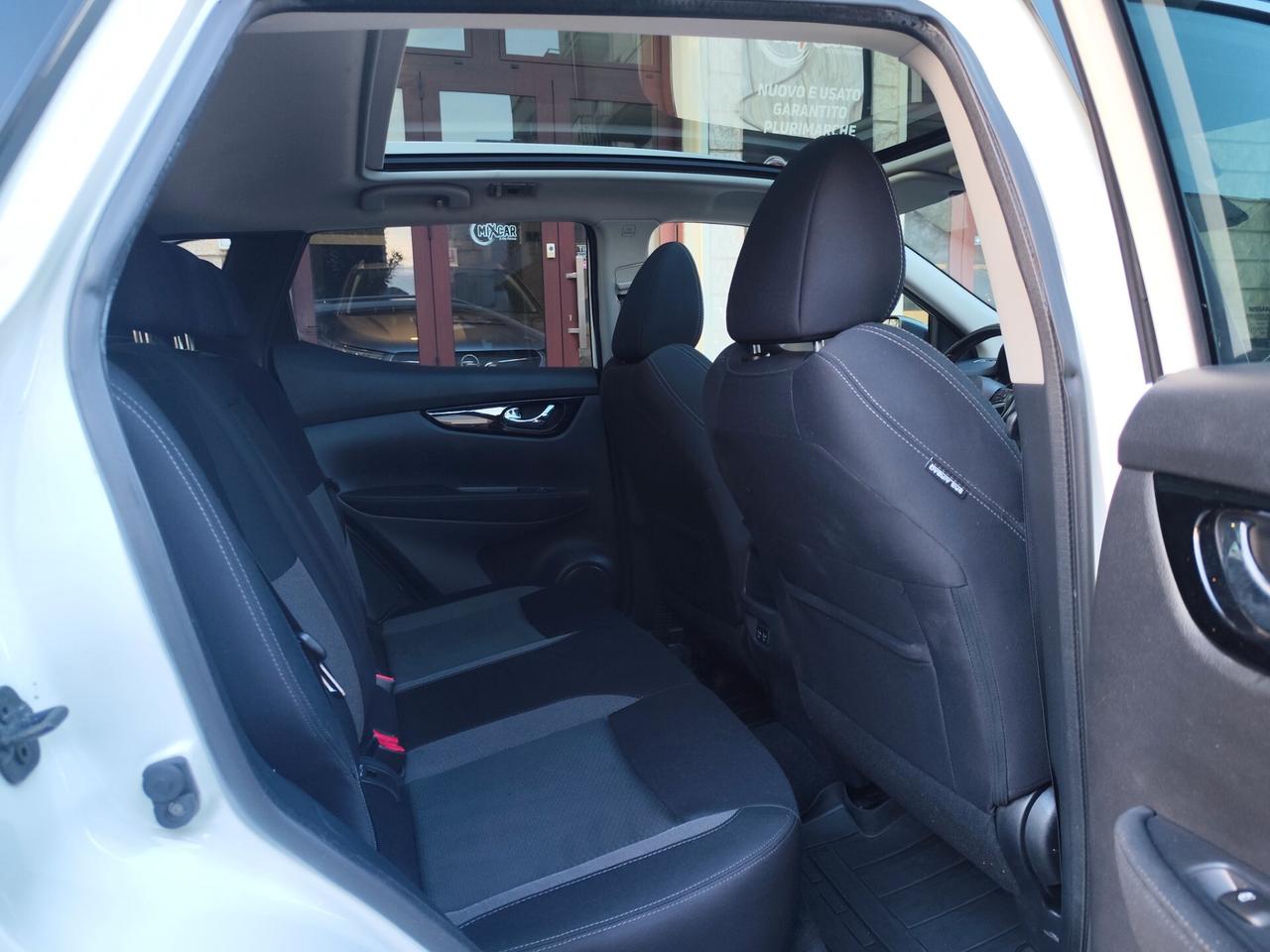 Nissan Qashqai 1.5 dCi 115CV TEKNA TETTO NAVI