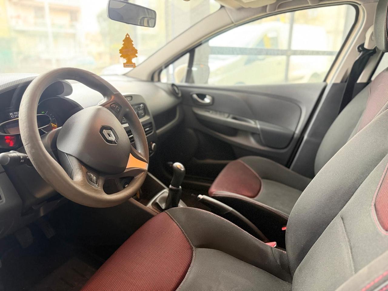 Renault Clio 1.5 dCi 8V 75CV Start&Stop 5 porte Duel