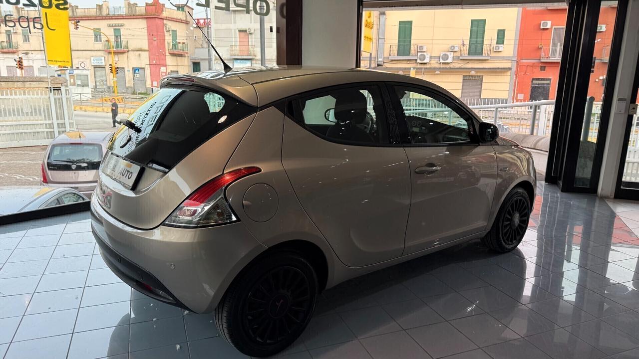 Lancia Ypsilon 1.3 MJT 16V 95 CV 5 porte S&S Gold