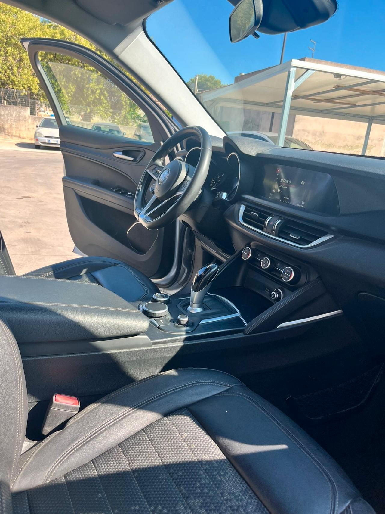 Alfa Romeo Stelvio 2.2 Turbodiesel 180 CV AT8 RWD Executive