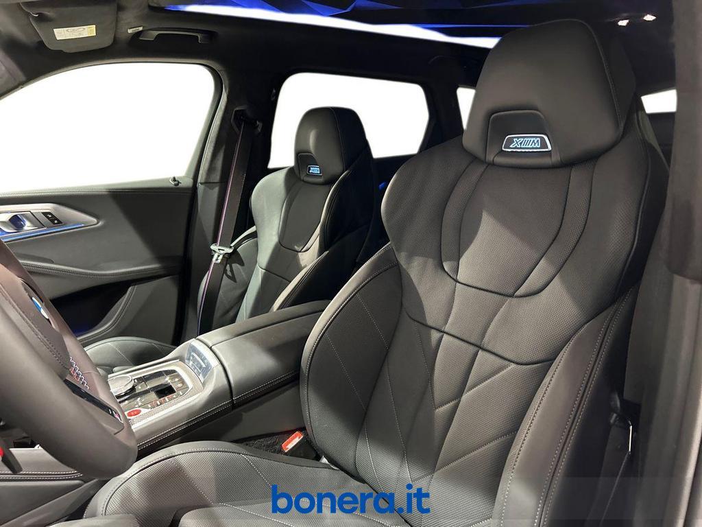 BMW XM 4.4 Label Steptronic