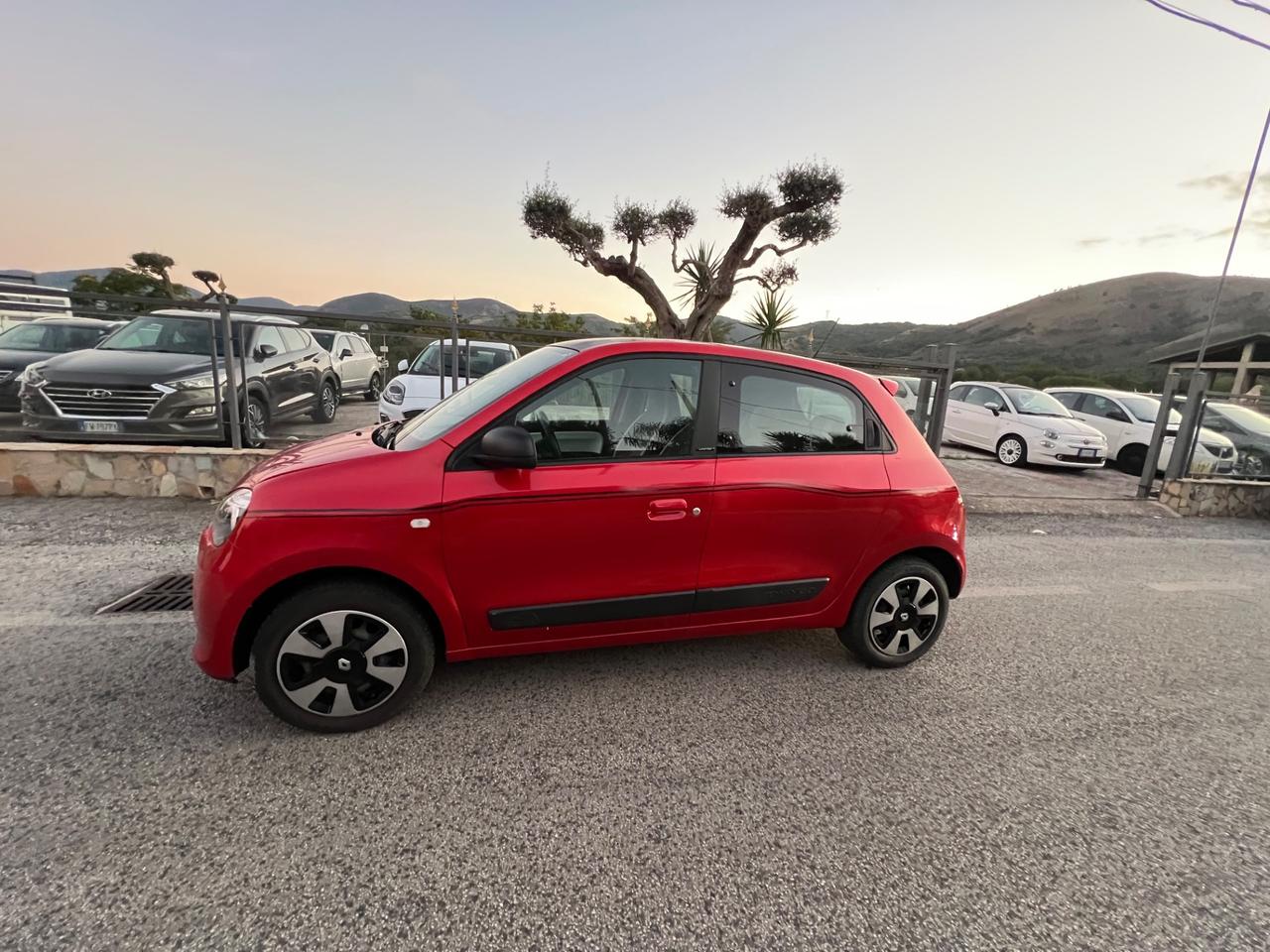 Renault Twingo SCe EDC limited