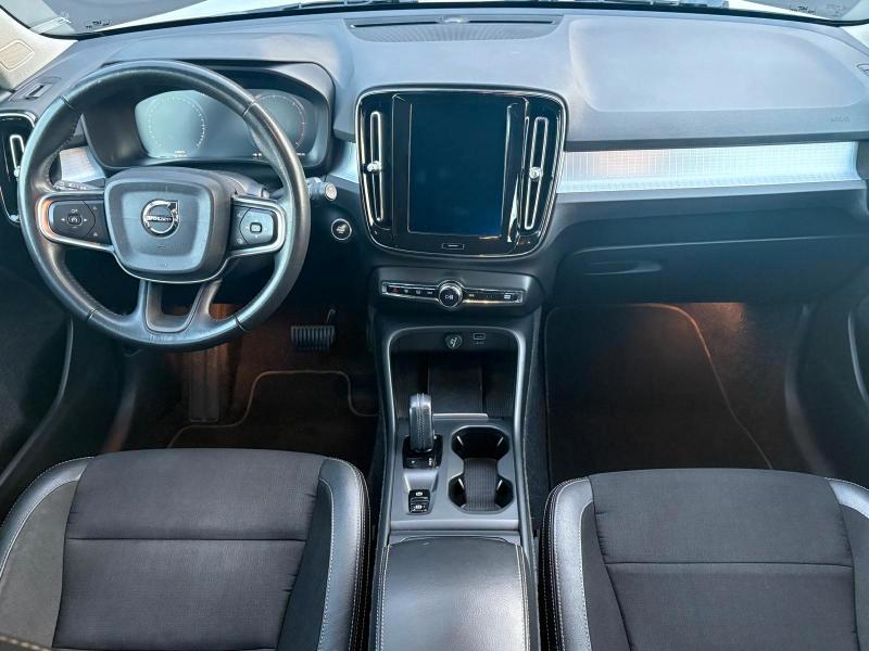 Volvo XC40 2.0 d3 150 CV Momentum my20 2WD
