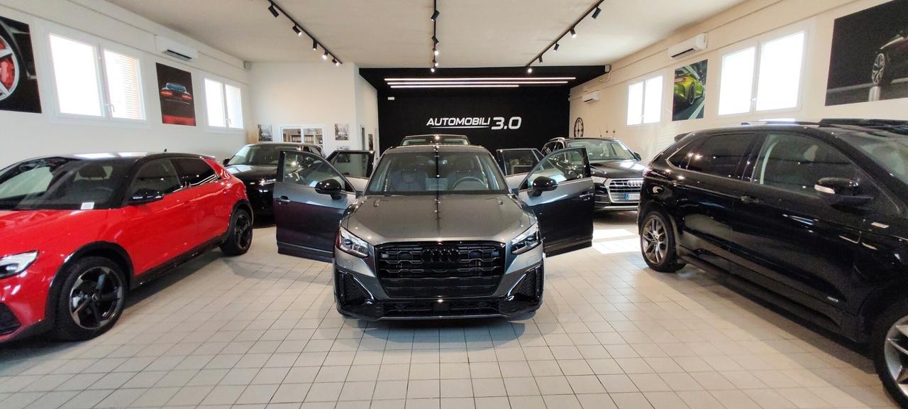 Audi Q2 35 TDI S tronic Identity Black