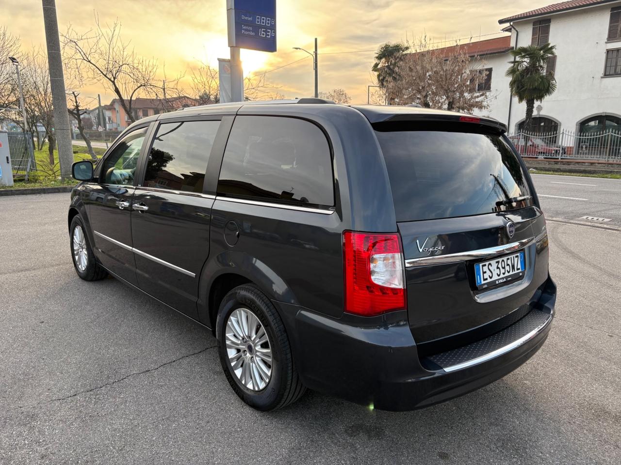 Lancia Voyager 2.8 Turbodiesel Platinum 177 CV