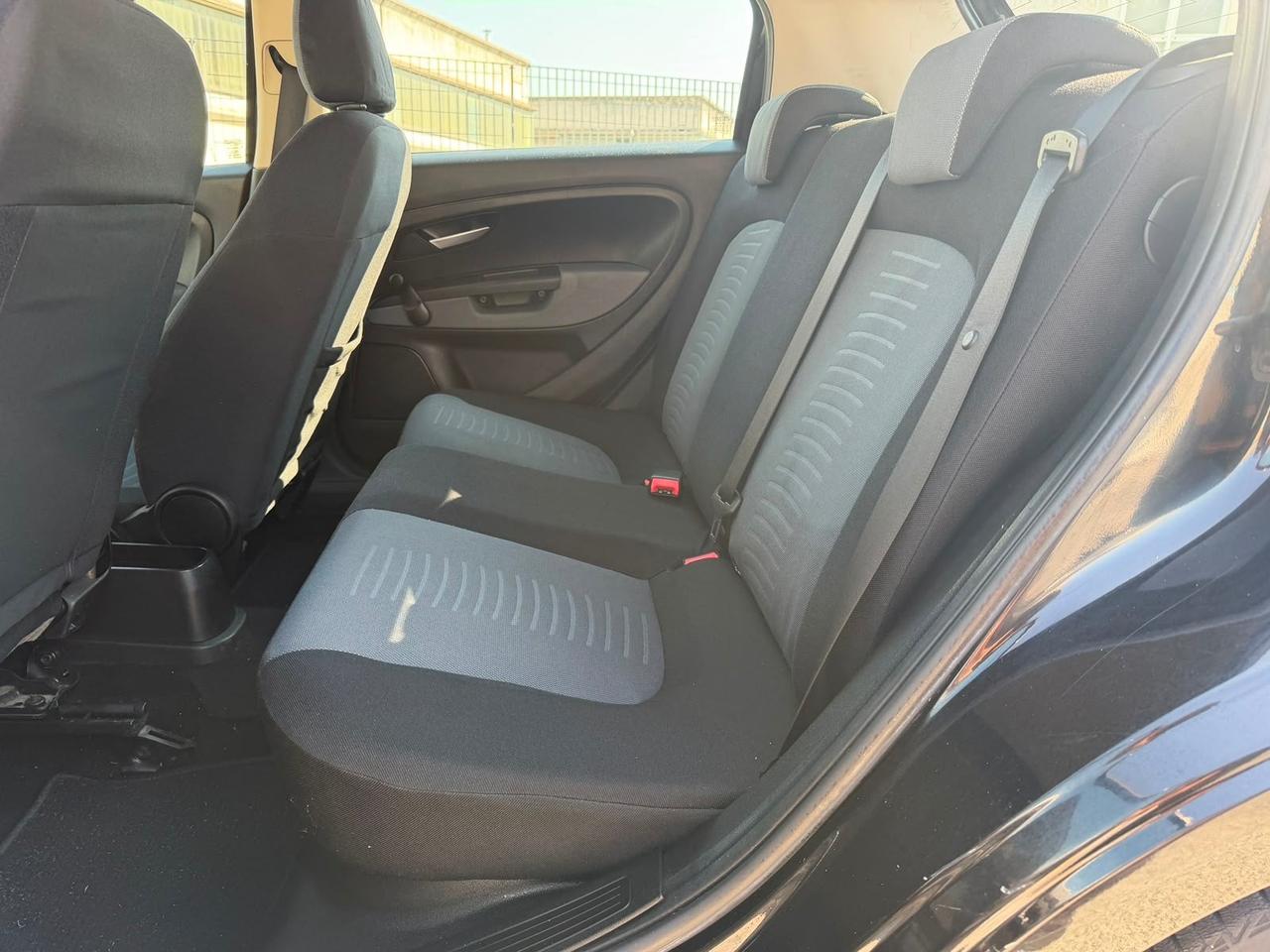Fiat Grande Punto 132000 KM