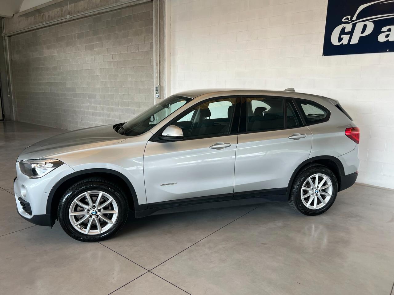 Bmw X1 sDrive16d Advantage ok neopatentati cambio manuale