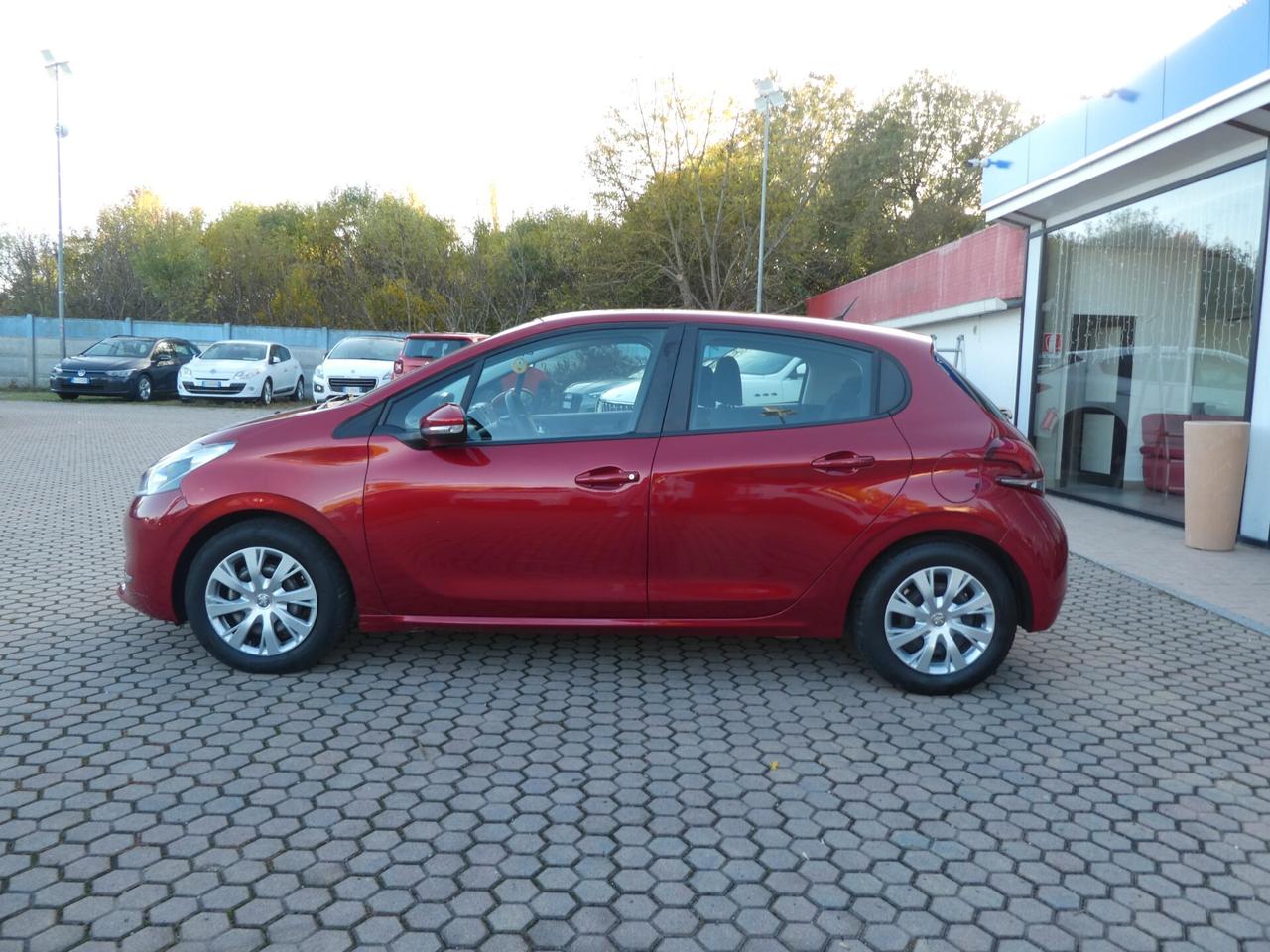 Peugeot 208 PureTech 68 5 porte Active GPL ADATTA AI NEOPATENTATI