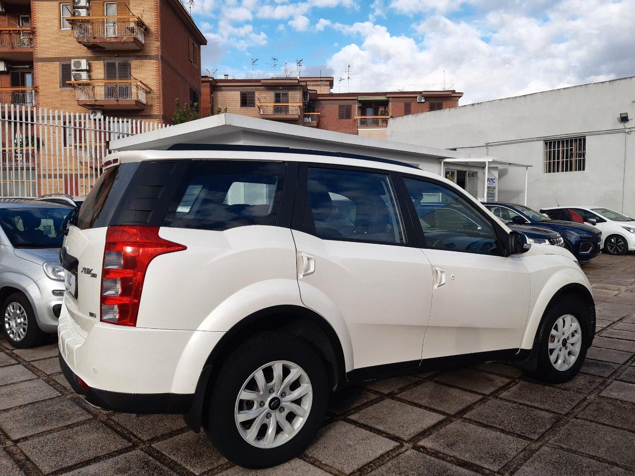 Mahindra XUV500 2.2 16v W6 fwd 7p.ti M1