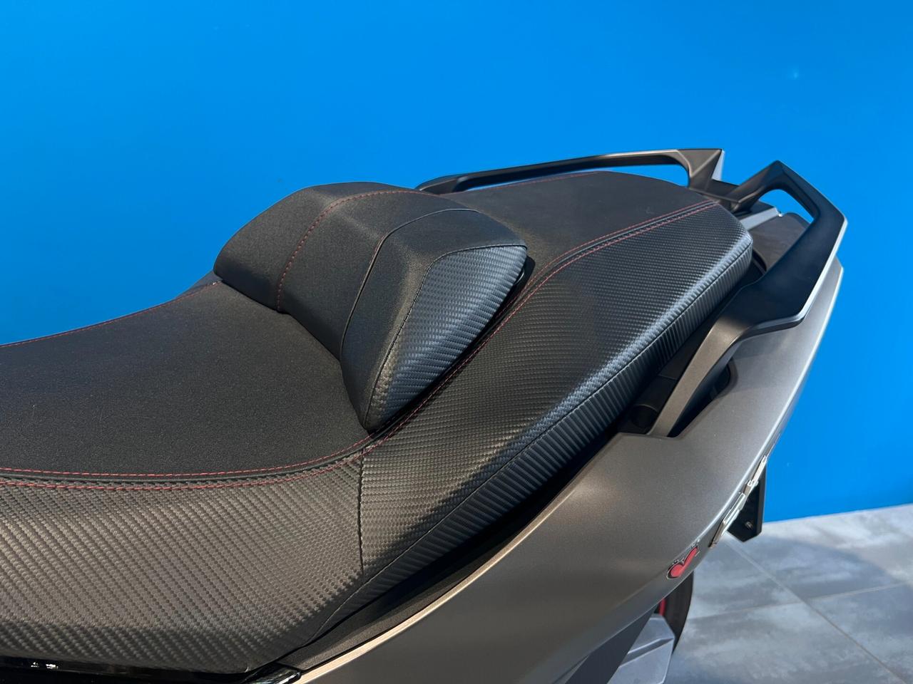 Kymco AK 550 PREMIUM - USATO