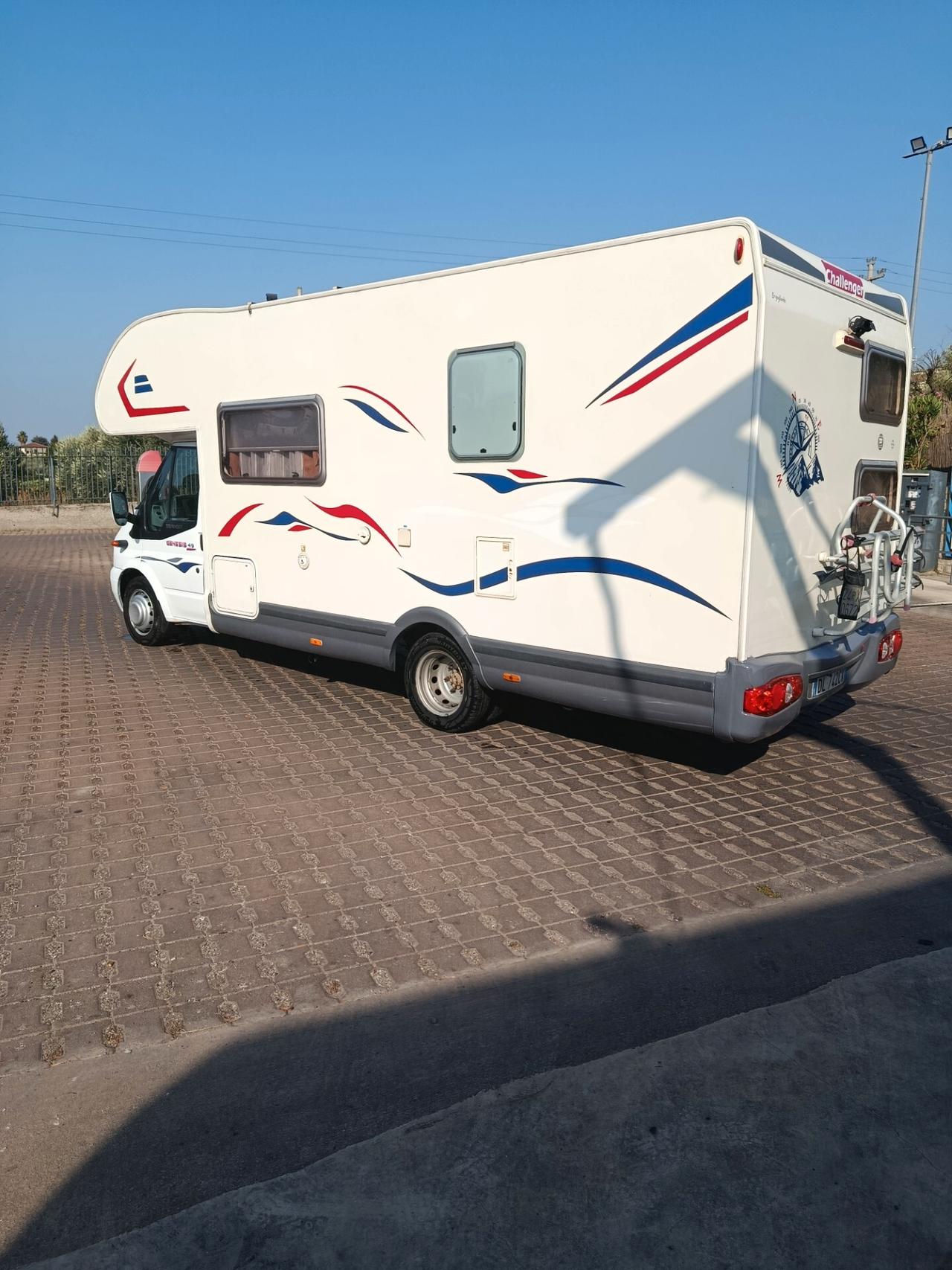 Challenger Genius49 7 posti letto