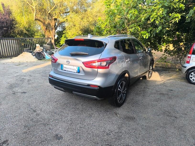 Nissan Qashqai 1.5 dCi N-Connecta