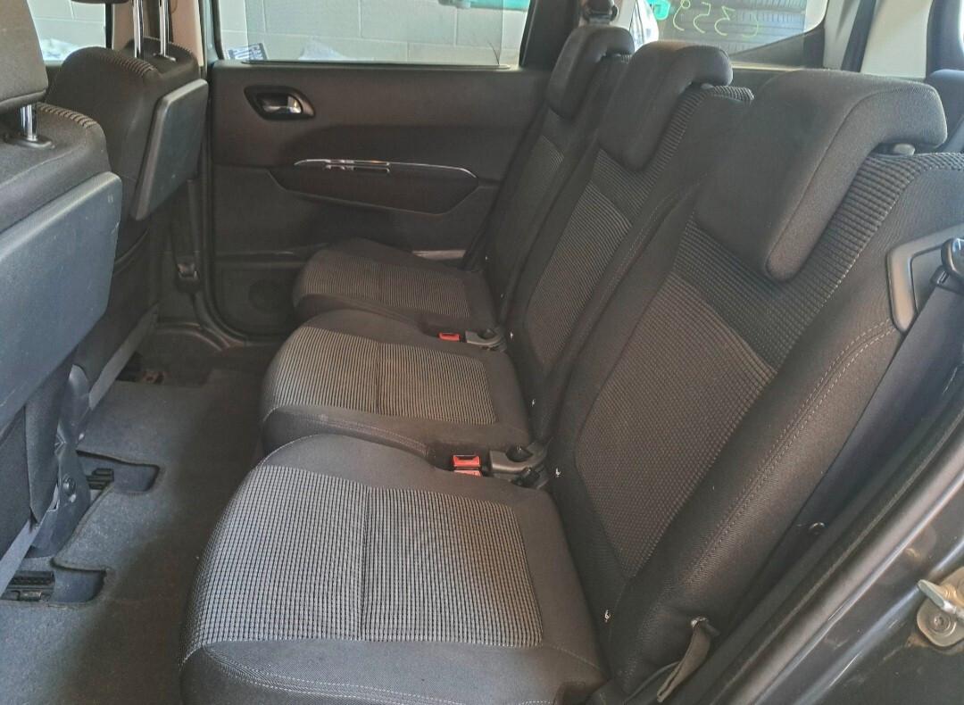 Peugeot 5008 2.0 HDi 150CV Tecno 7 posti