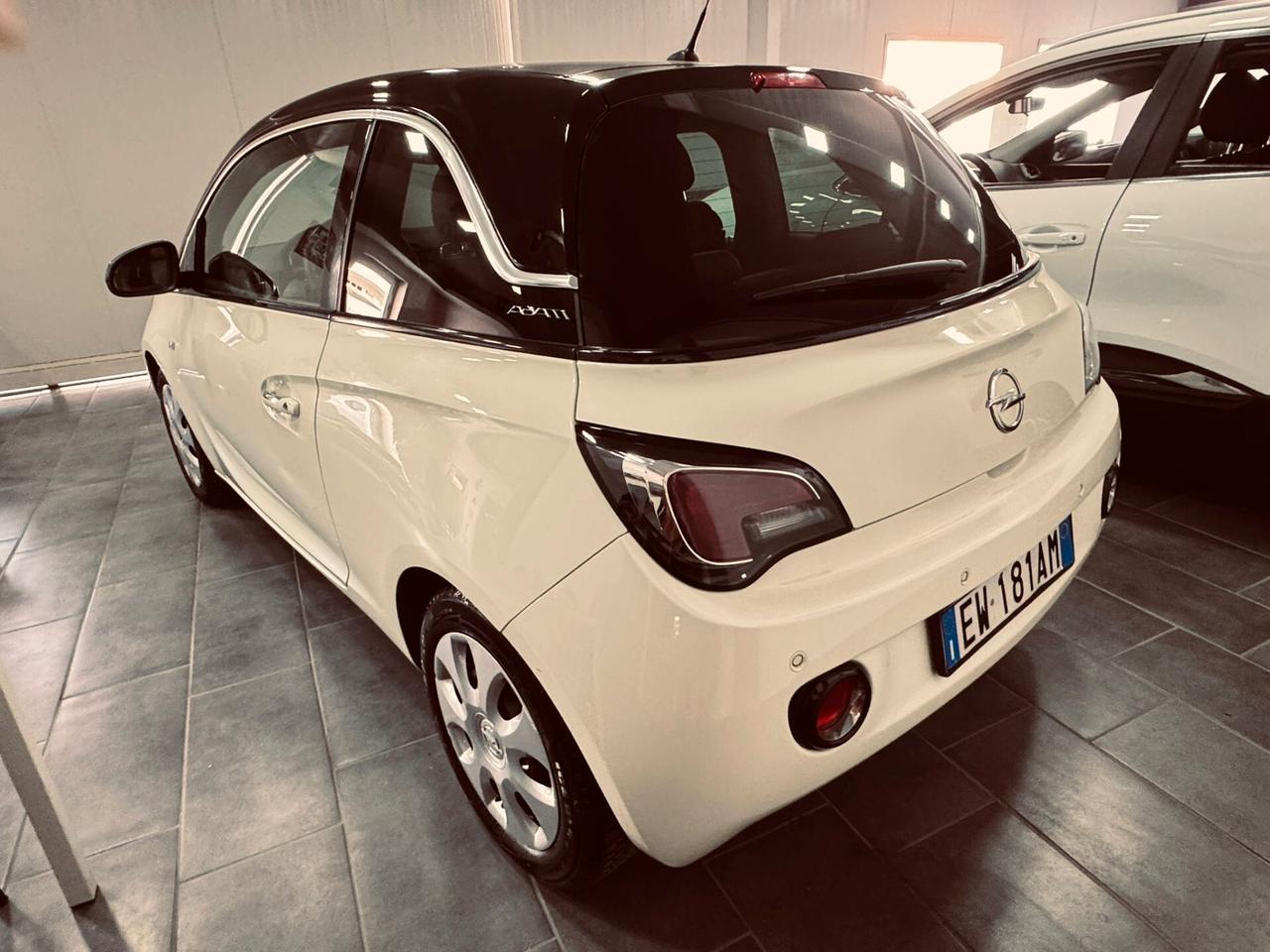 Opel Adam 1.2 70 CV White/Black Link Ottima per neo Patentati Con Tetto STellato