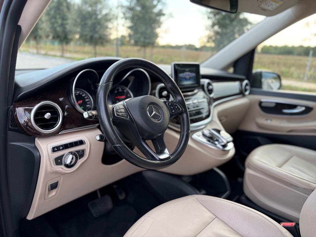 Mercedes-benz V 220 d Premium Long