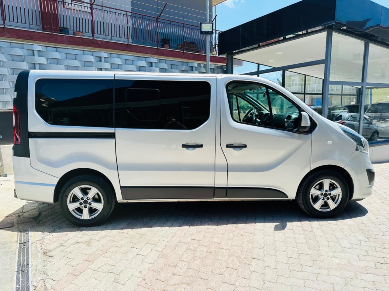 Opel Vivaro 27 1.6 CDTI PC-TN Combi9 posti 2017