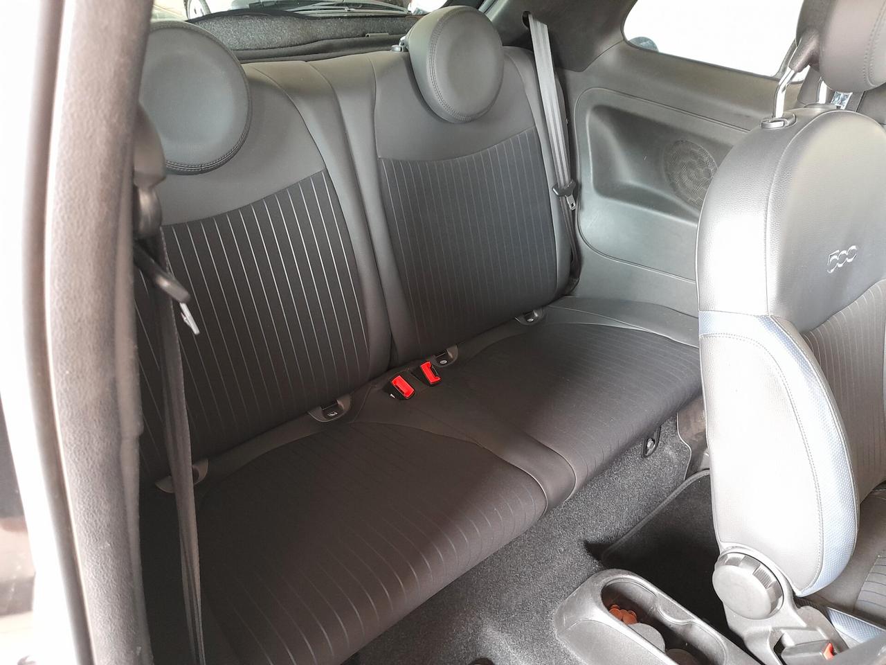 Fiat 500 1.0 Hybrid Rockstar