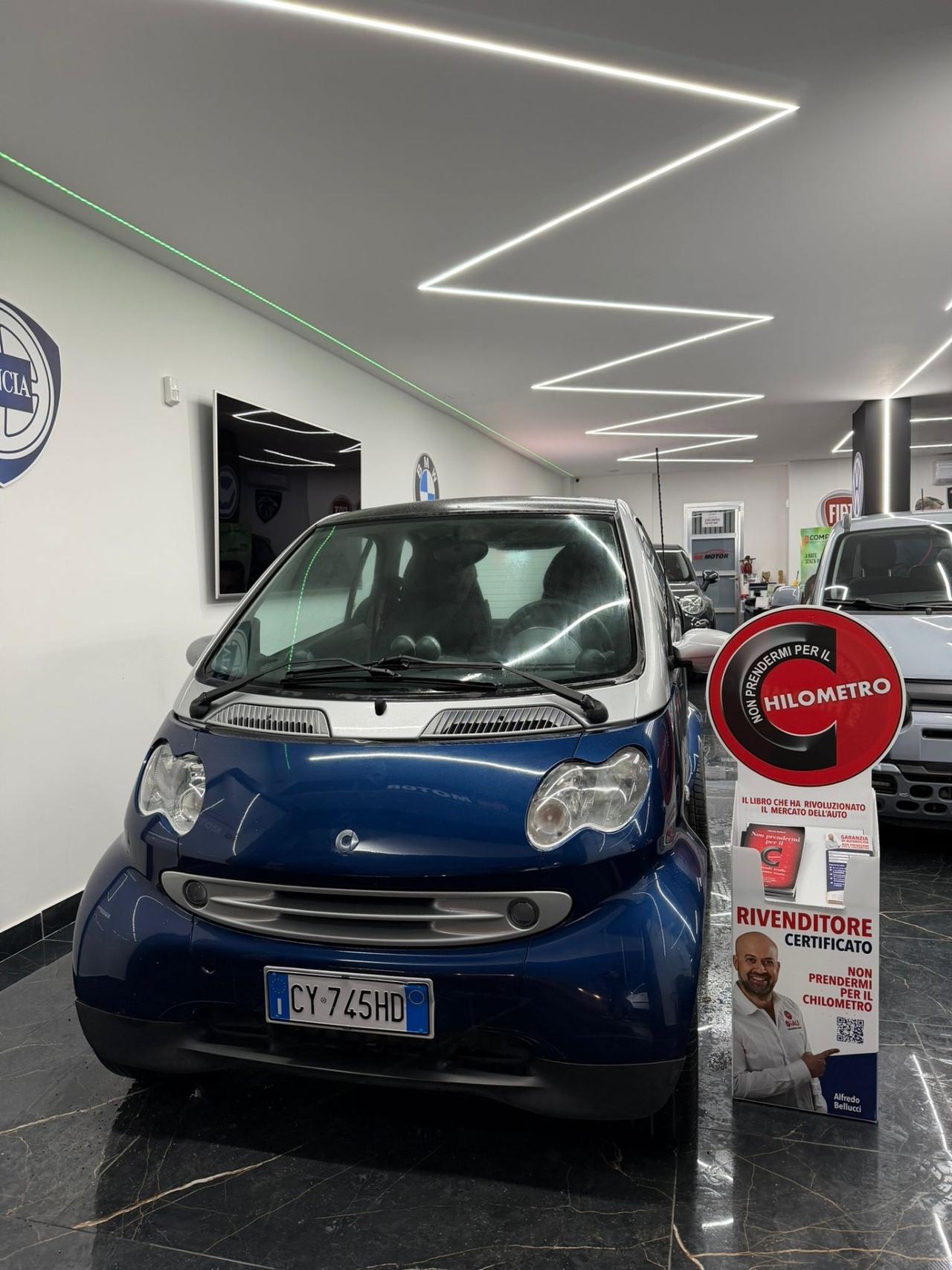 Smart ForTwo 700 coupé pure (45 kW)