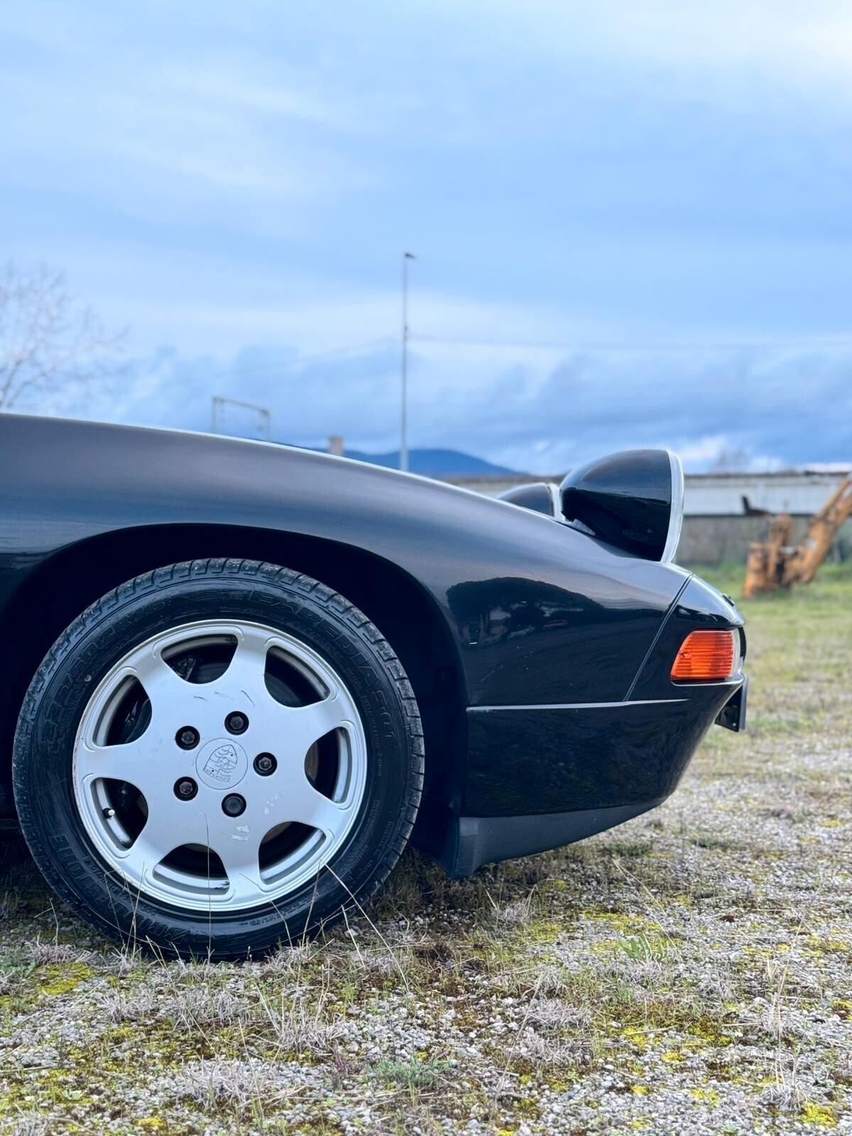 Porsche 928 GT (Manuale) – Rarità per Collezionisti