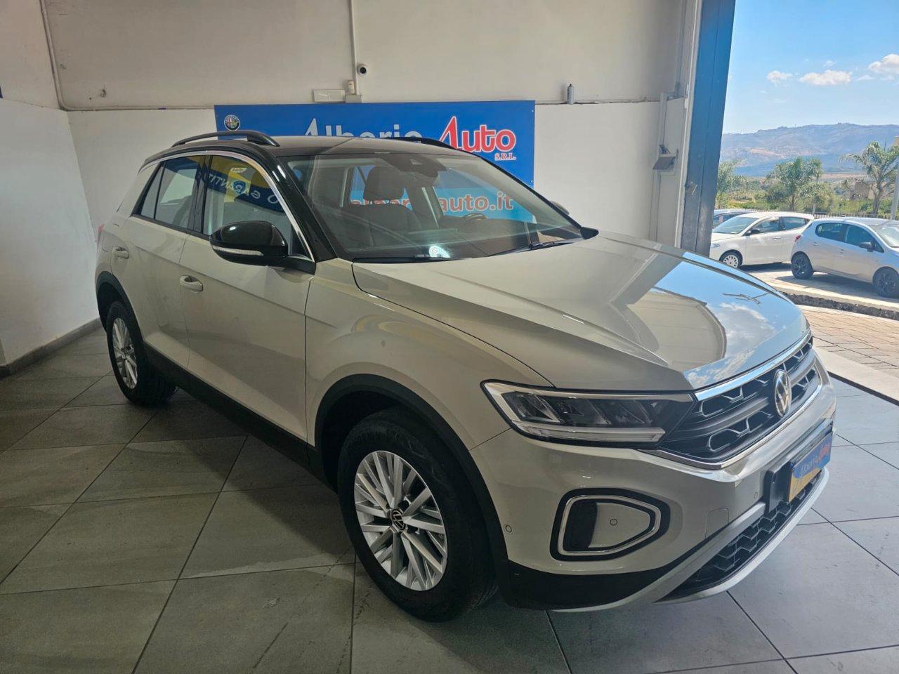 Volkswagen T-Roc 2.0 tdi R-Line 115cv *OFFERTA DEL MESE*
