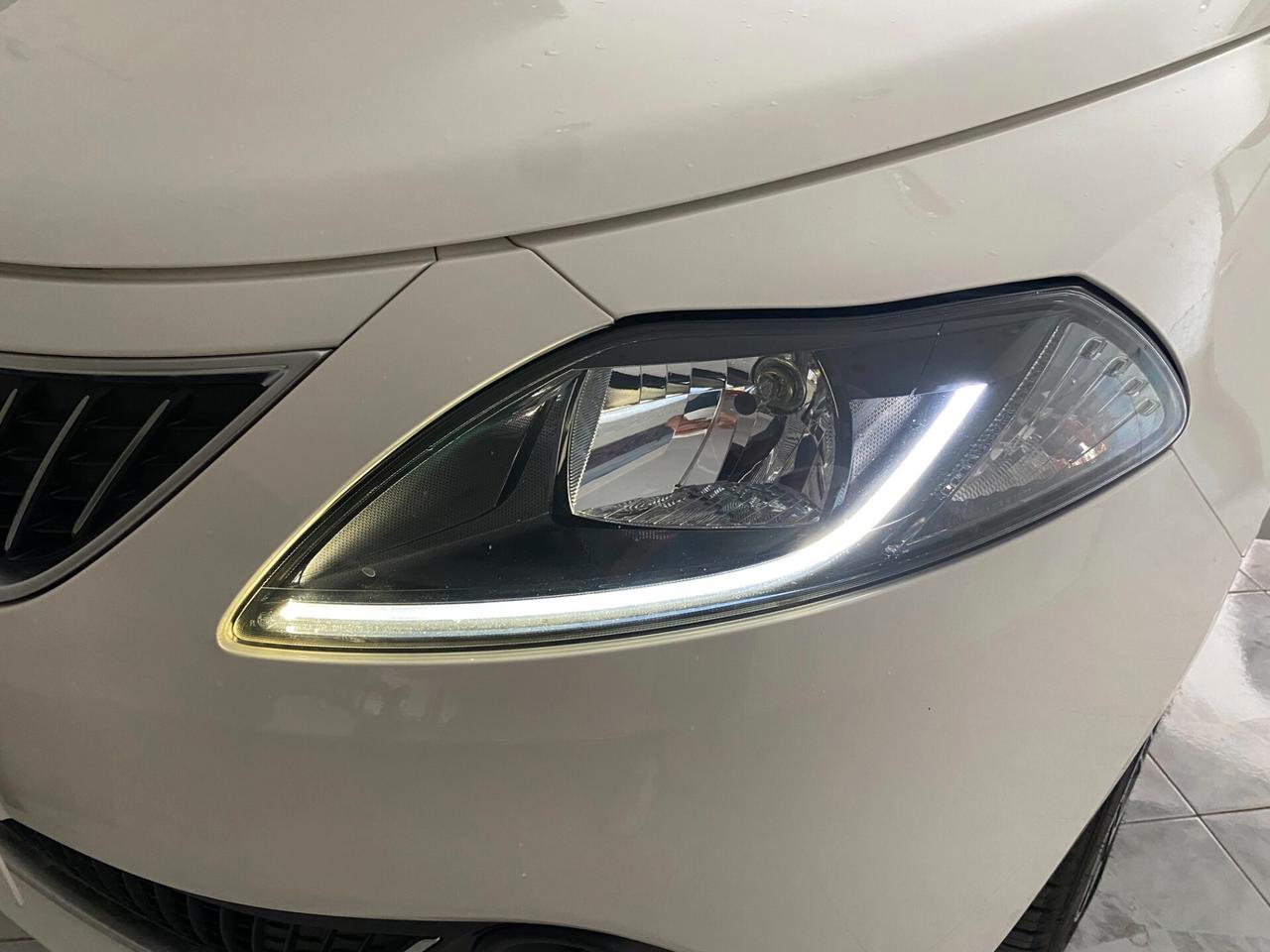 Lancia Ypsilon 1.0 FireFly 5 porte S&S Hybrid Gold