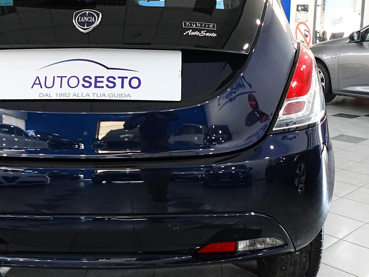 Lancia Ypsilon III 1.0 FIREFLY HYBRID 70 CV GOLD
