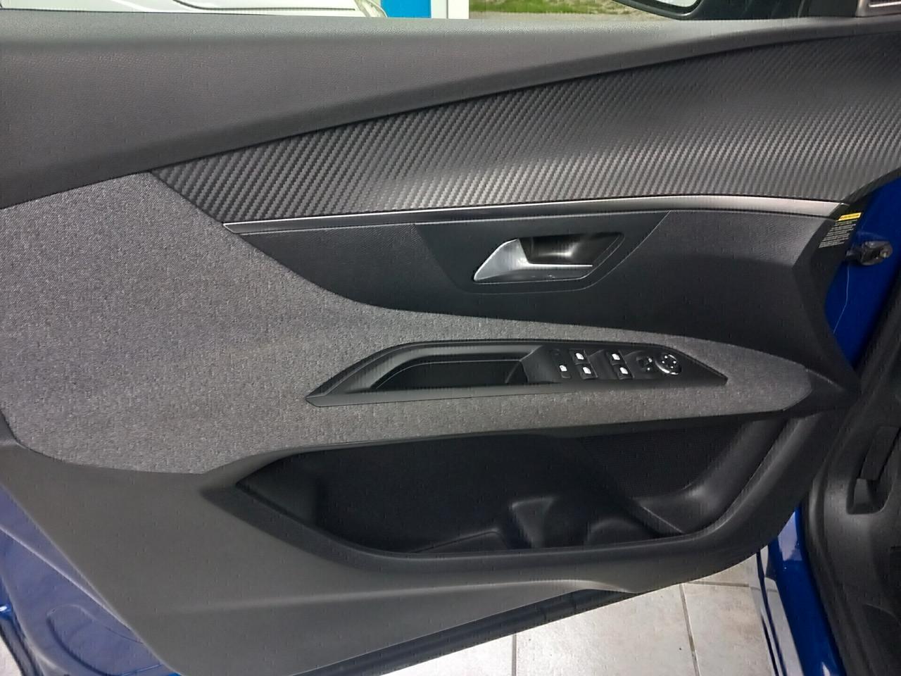 Peugeot 3008 anno 2020 automatica 1.5 diesel 154 mila km