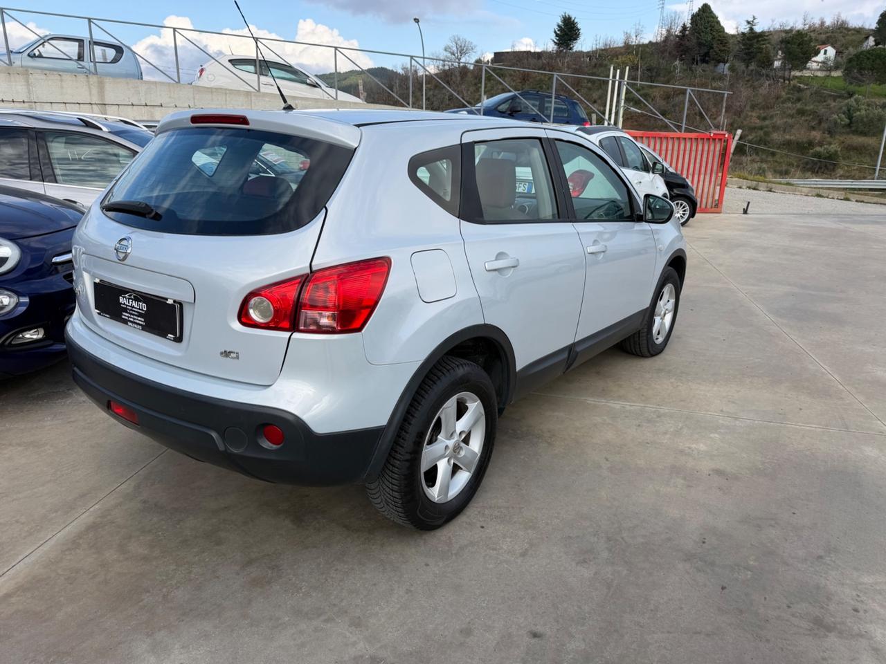 Nissan Qashqai 2.0 dCi DPF 4WD Acenta