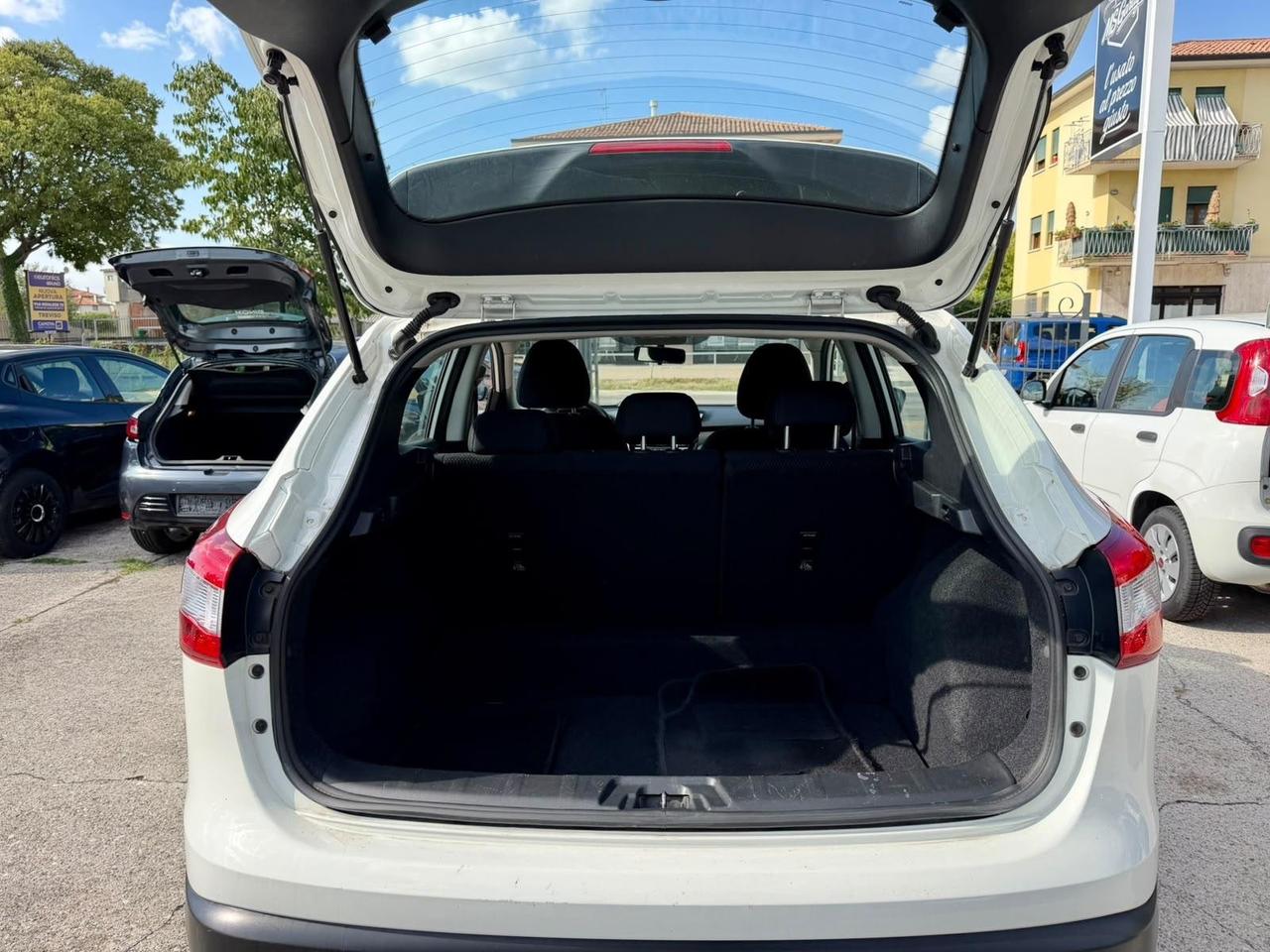 Nissan Qashqai 1.2 Neopatentati