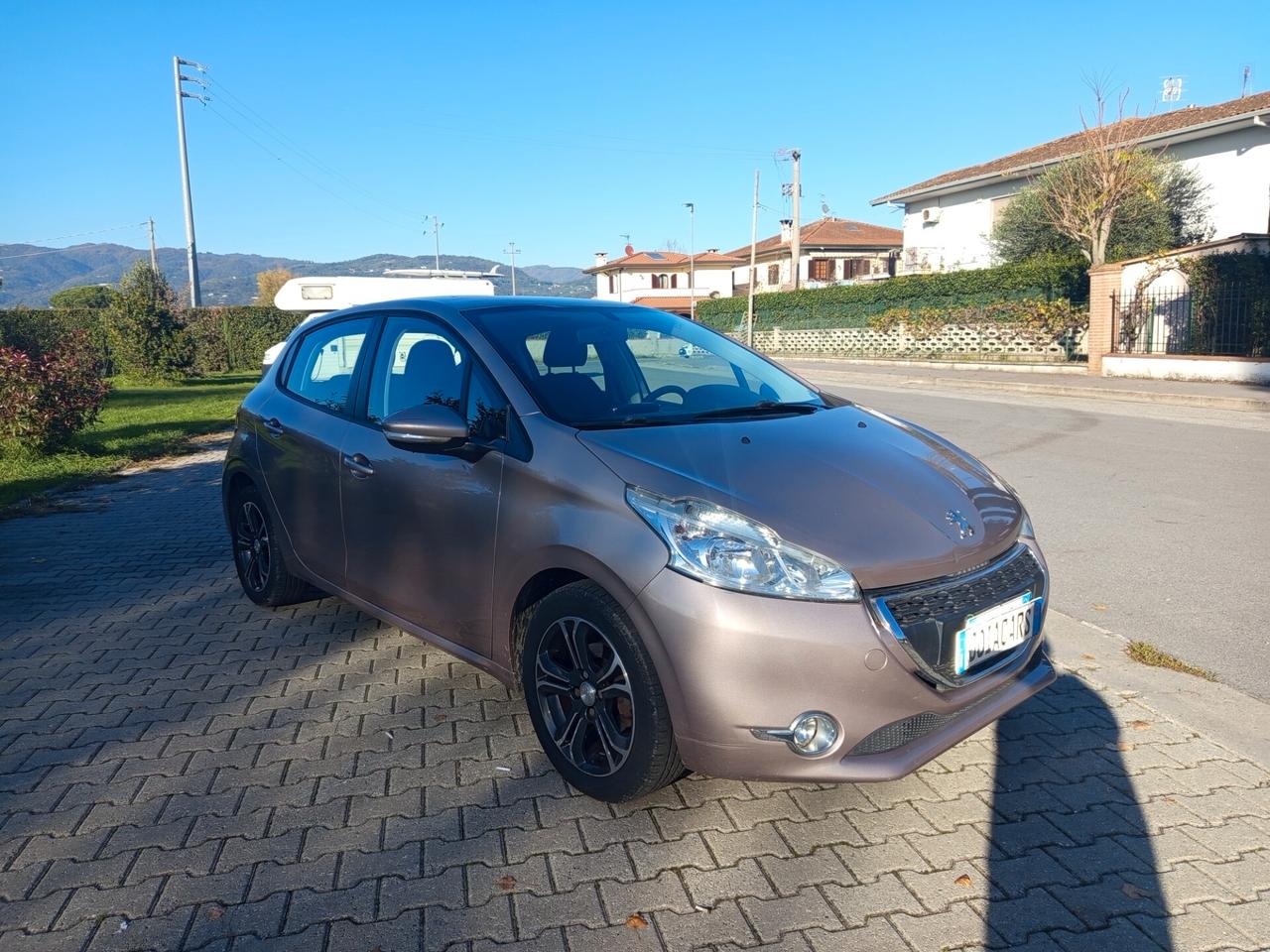 Peugeot 208 1.2 VTi 82 CV 5 porte Allure