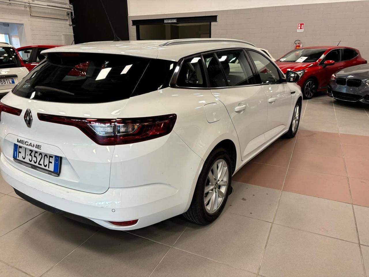 Renault Megane Mégane dCi 8V 110 CV EDC Energy Zen