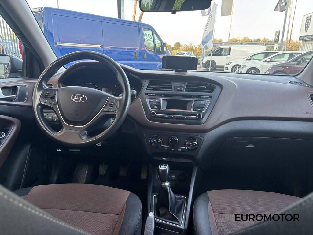 Hyundai i20 5 Porte 1.2 Login