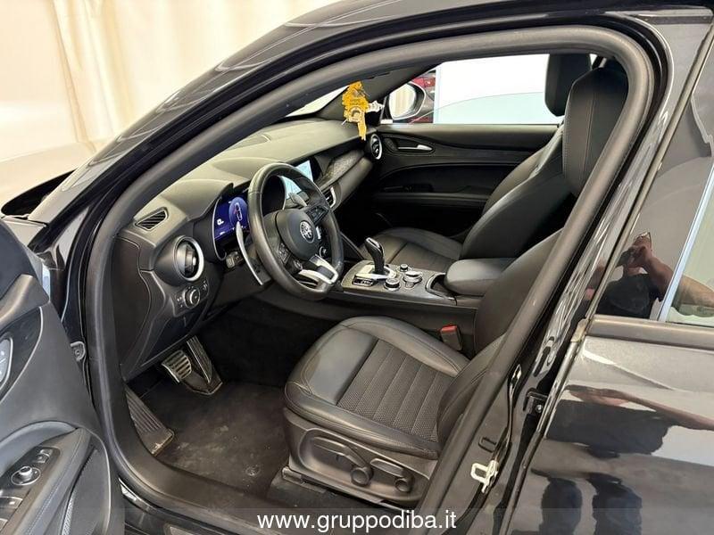 Alfa Romeo Stelvio 2023 2.2 t Sprint Q4 210cv auto